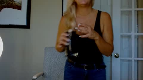 Amber online show from 02-21-25, 08:49