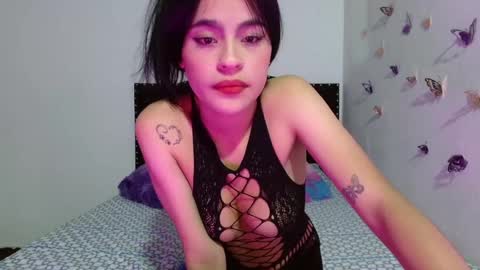 Snapshot of summerpurple chatting on 09-13-25, 02:22 SUMMER online show from 09-13-25, 02:22