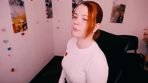 Snapshot of sun_lovely chatting on 11-18-25, 06:01 Alexi online show from 11-18-25, 06:01