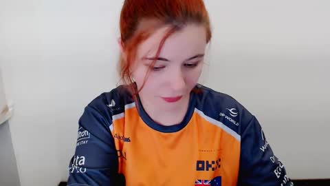 Snapshot of sun_lovely chatting on 11-20-25, 09:25 Alexi online show from 11-20-25, 09:25