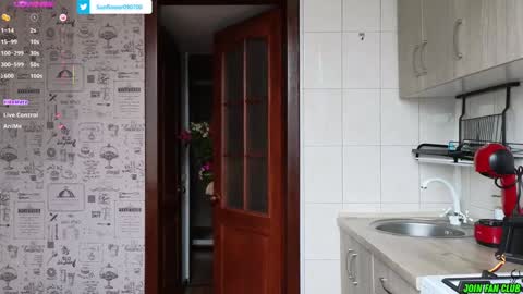 Tina. Im topless model  online show from 02-04-25, 08:56