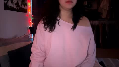 Sofie online show from 01-24-25, 02:41