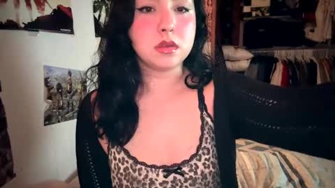 Sofie online show from 03-08-25, 07:38