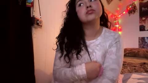 Sofie online show from 10-20-25, 05:41