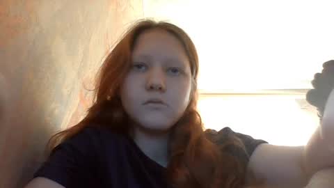 Snapshot of sungpiggott chatting on 06-15-26, 03:25 sungpiggott online show from 06-15-26, 03:25