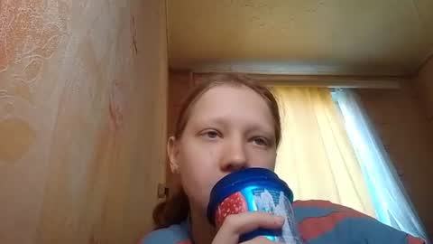 Snapshot of sungpiggott chatting on 06-25-26, 01:04 sungpiggott online show from 06-25-26, 01:04