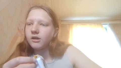 Snapshot of sungpiggott chatting on 07-07-26, 12:20 sungpiggott online show from 07-07-26, 12:20