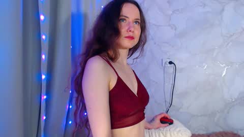 Snapshot of sunloveandwe chatting on 11-28-25, 04:31 Mistress Eve online show from 11-28-25, 04:31