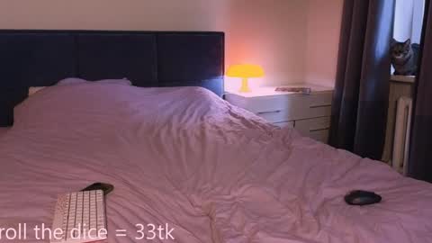 Amy online show from 04-03-26, 09:18