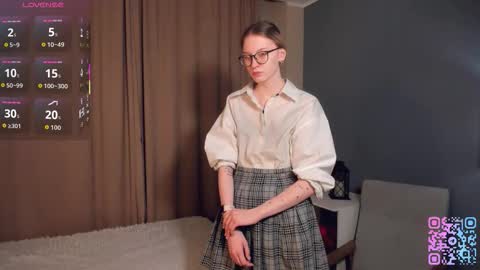 Kiki online show from 02-10-26, 01:10