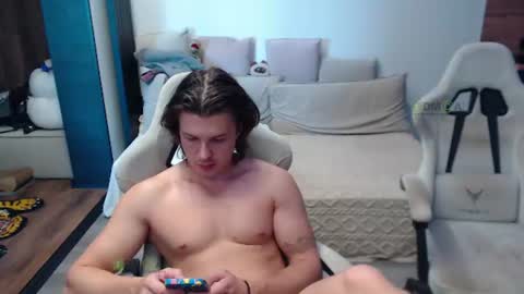 Snapshot of sunny1girl chatting on 07-18-26, 06:50 Alice and Sergey online show from 07-18-26, 06:50