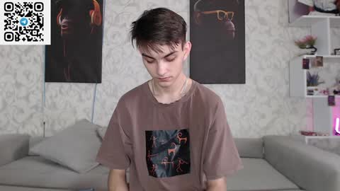 Snapshot of sunny_dan chatting on 01-21-25, 07:26 Dan online show from 01-21-25, 07:26