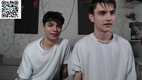 Snapshot of sunny_dan chatting on 02-14-25, 10:49 Dan online show from 02-14-25, 10:49