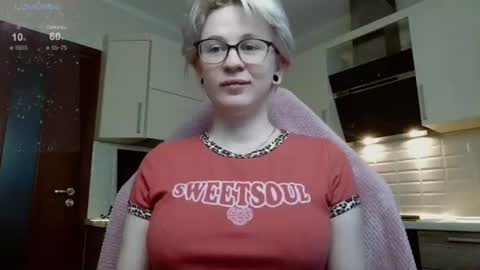 Snapshot of sunny_mood chatting on 07-17-26, 07:04 sunny mood online show from 07-17-26, 07:04