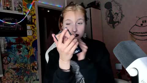 Sunny online show from 02-18-25, 04:26