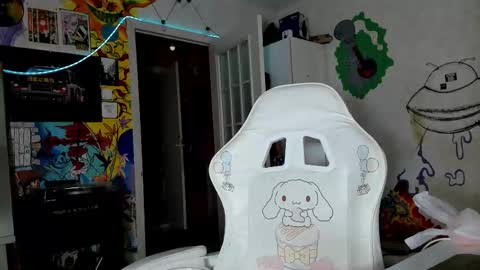 Sunny online show from 09-23-25, 04:21