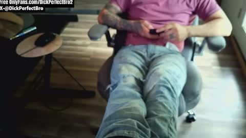 Snapshot of sunny_valentine chatting on 05-06-26, 02:33 sunny valentine online show from 05-06-26, 02:33