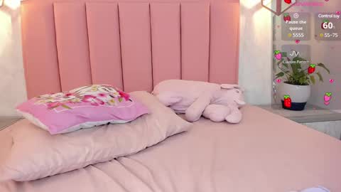 Snapshot of sunnycyrus chatting on 03-10-25, 11:06 S U N N Y online show from 03-10-25, 11:06