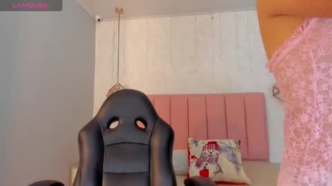  S U N N Y online show from 12-20-25, 12:45