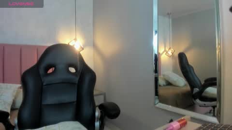  S U N N Y online show from 01-15-26, 12:43