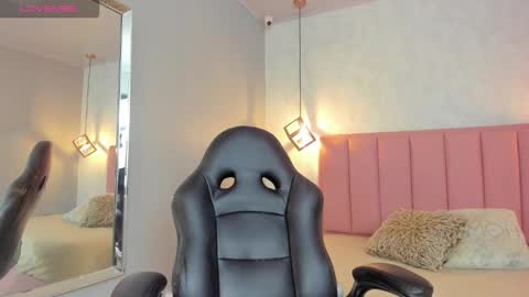  S U N N Y online show from 02-19-26, 12:34