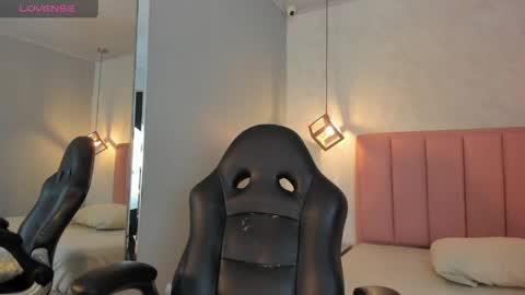  S U N N Y online show from 05-29-26, 12:47