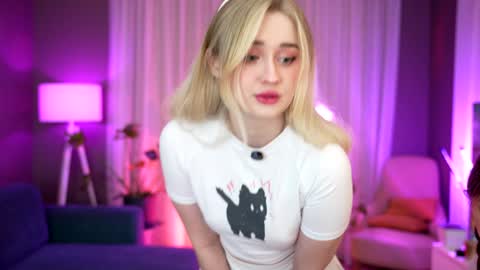 Fia  -  TG -  Mia -  Alice -  online show from 02-08-25, 02:47