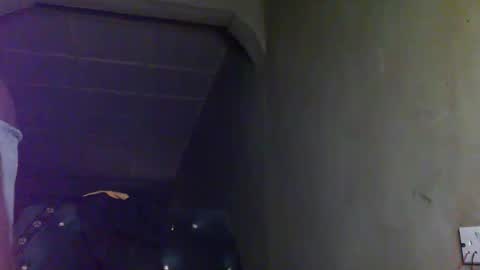 Sunnyblack2 online show from 10-21-25, 10:05