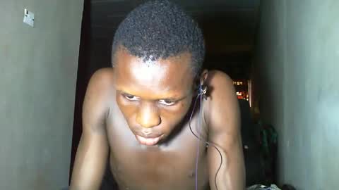 Sunnyblack2 online show from 12-20-25, 08:54