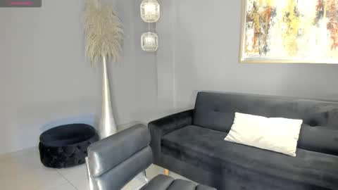 Sunny Rivers online show from 01-18-26, 05:50