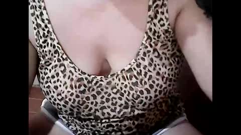 sunshine_38 online show from 03-02-25, 01:04