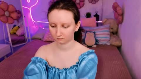 Snapshot of sunshine_blaze chatting on 04-21-26, 05:47 Alice online show from 04-21-26, 05:47