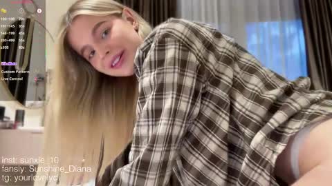 Snapshot of sunshine_diana_ chatting on 05-12-26, 04:04 Di online show from 05-12-26, 04:04