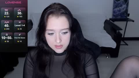 sunshine_j online show from 10-27-25, 03:27