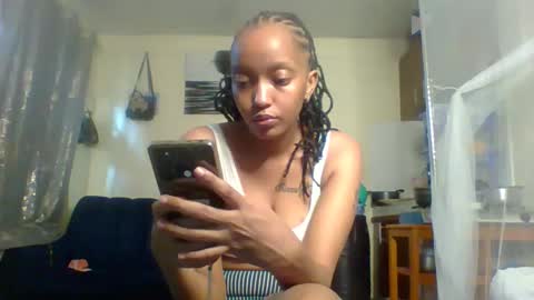 Snapshot of sunshine_n chatting on 04-25-26, 12:19 sunshine_n online show from 04-25-26, 12:19