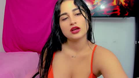 Snapshot of sunshine_uwu22 chatting on 02-11-25, 07:27 Andrea Rodriguez online show from 02-11-25, 07:27