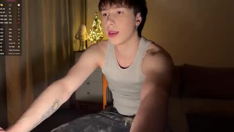 Snapshot of sunshinealex chatting on 12-22-25, 06:54 sunshinealex online show from 12-22-25, 06:54