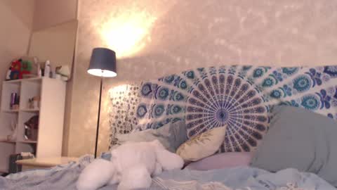 Hella online show from 02-07-25, 04:35