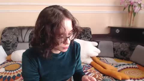 Hella online show from 03-09-25, 09:24