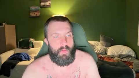 Snapshot of supbroitsmatt chatting on 05-20-26, 02:40 Matt online show from 05-20-26, 02:40