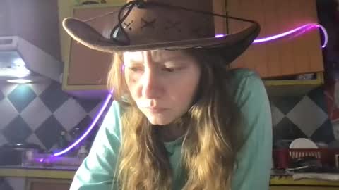 super jony and Marta GMT 1300-1800 every day online show from 11-18-25, 09:25