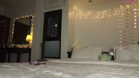 Milana Scarlett online show from 10-10-25, 11:15