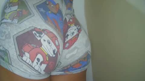 Snapshot of superboy977 chatting on 11-18-25, 04:50 superboy977 online show from 11-18-25, 04:50