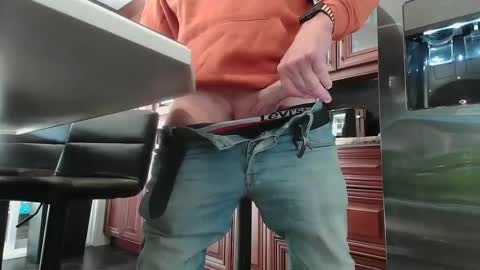 Snapshot of supercap69 chatting on 09-27-25, 05:18 Francisco666 online show from 09-27-25, 05:18