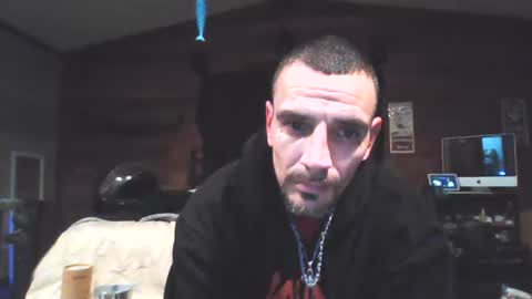 Snapshot of superd512 chatting on 01-31-25, 03:30 Guero Cash online show from 01-31-25, 03:30