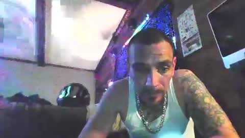 Snapshot of superd512 chatting on 03-08-25, 11:28 Guero Cash online show from 03-08-25, 11:28