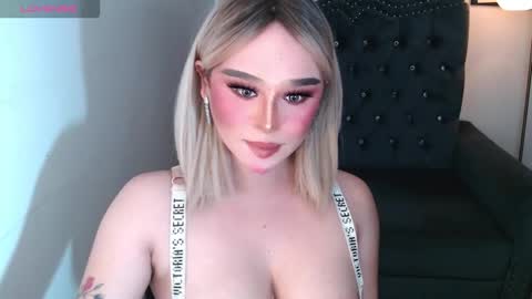 CARMINA online show from 10-23-25, 02:22