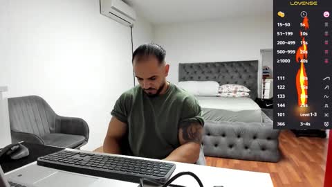 supermanboyxxl online show from 10-15-25, 05:51