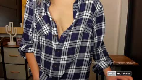 Snapshot of supernatalie chatting on 12-29-24, 01:24 Natalie online show from 12-29-24, 01:24