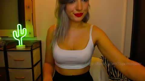 Snapshot of supernatalie chatting on 07-01-26, 10:53 Natalie online show from 07-01-26, 10:53